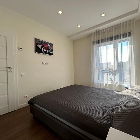 Your Home - Spacious Apartment In City Center, With Balcony & Self Check-In VNO Eksteriør bilde
