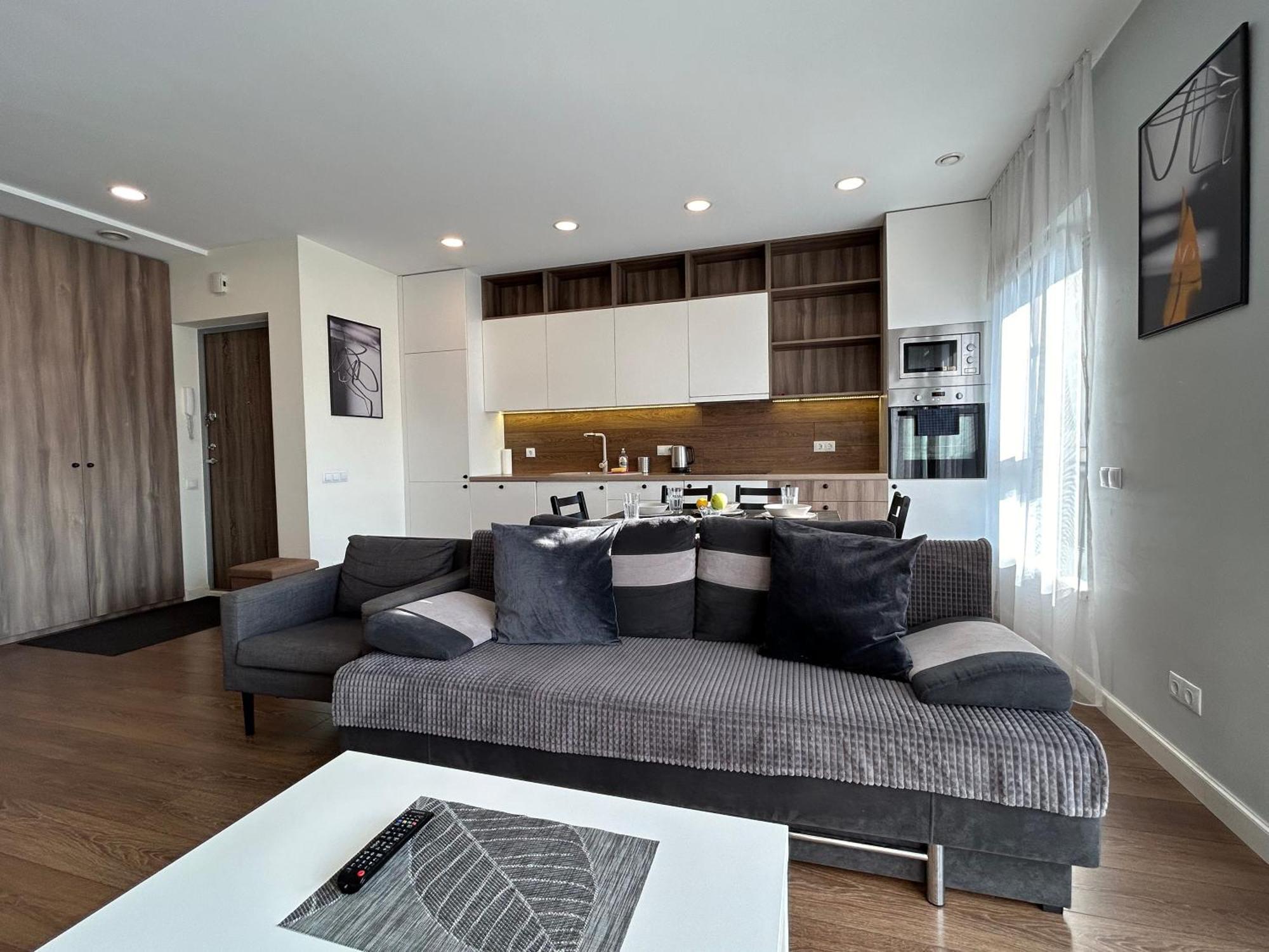 Your Home - Spacious Apartment In City Center, With Balcony & Self Check-In VNO Eksteriør bilde
