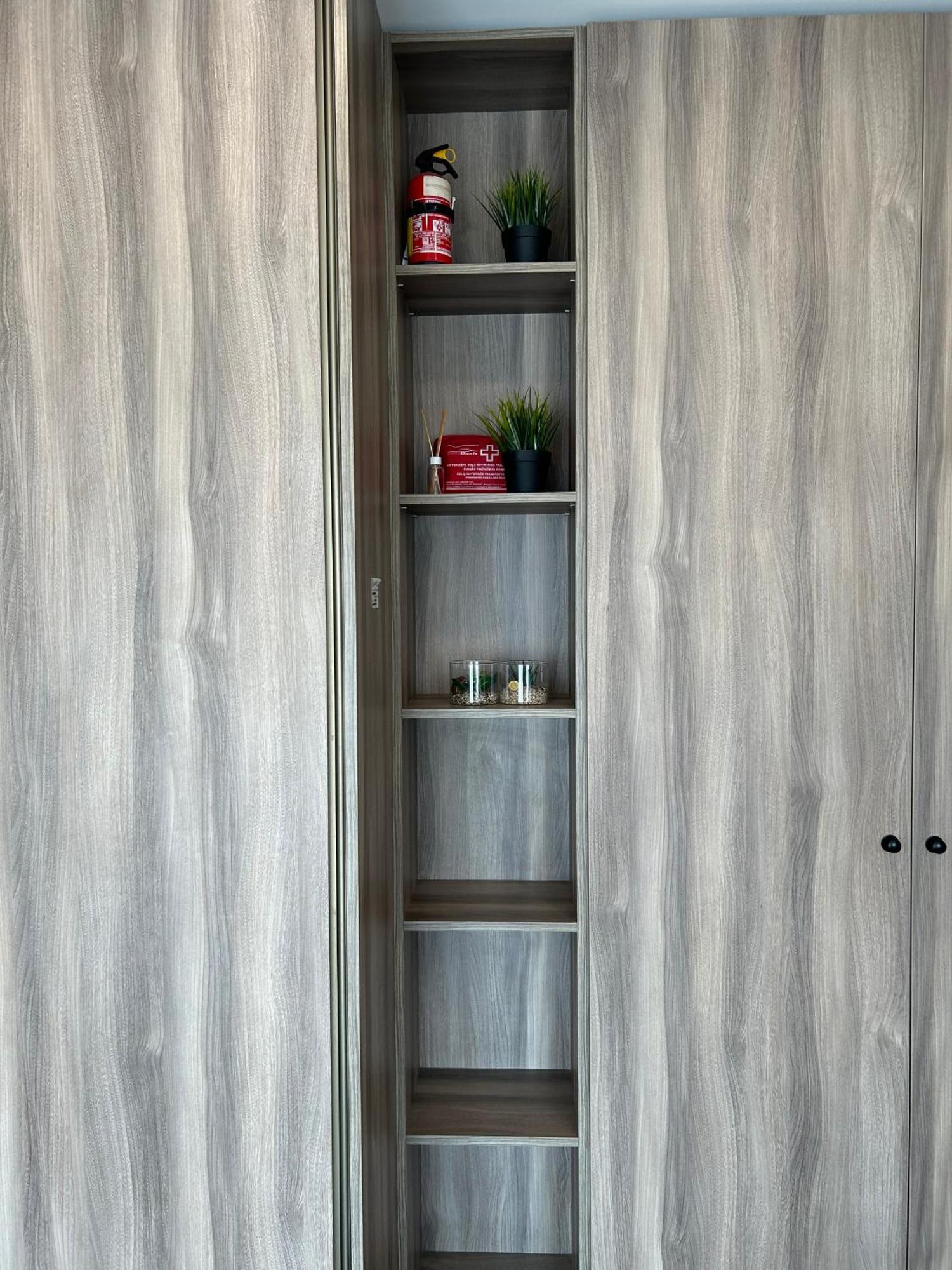 Your Home - Spacious Apartment In City Center, With Balcony & Self Check-In VNO Eksteriør bilde
