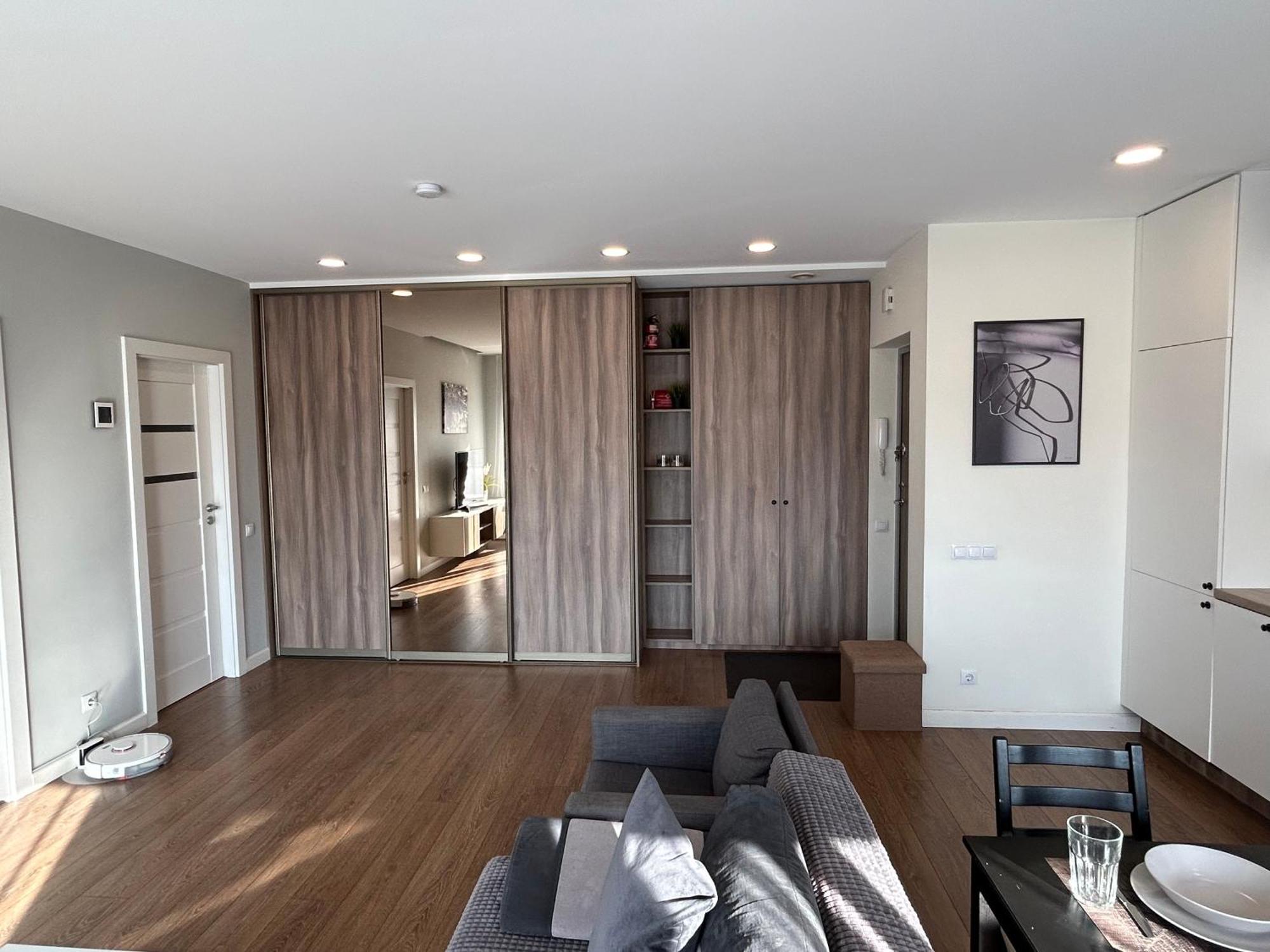 Your Home - Spacious Apartment In City Center, With Balcony & Self Check-In VNO Eksteriør bilde